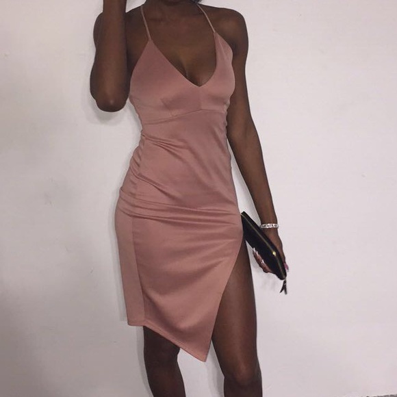 Blush pink cocktail dress with deep slit - Picture 1 of 3